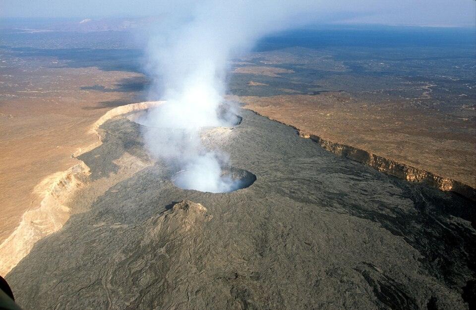 Corriente del Río de Fuego — Lava Erta Ale, Etiopía